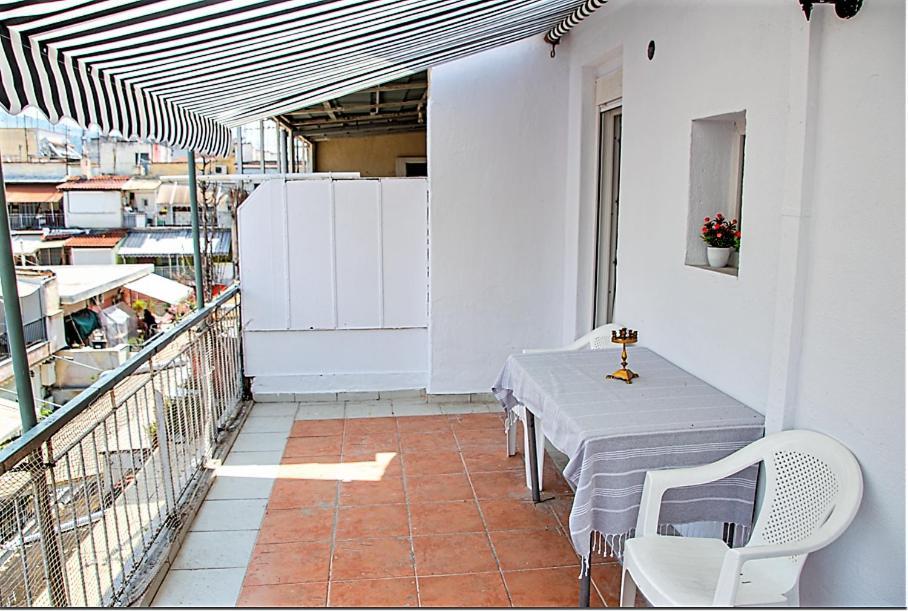 סלוניקי Kassandrou Suite Hot Tub-Jakuzzi - 2 Bedrooms - Big Balcony - Center מראה חיצוני תמונה