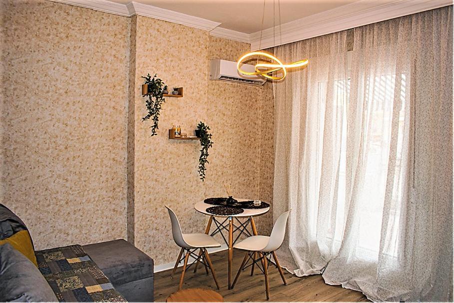 סלוניקי Kassandrou Suite Hot Tub-Jakuzzi - 2 Bedrooms - Big Balcony - Center מראה חיצוני תמונה